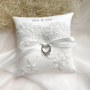 החתונה כרית טבעת מותאמת אישית רקמה מילה שם תאריך כלה הטבעת כריות צד קישוט כרית יום האהבה חגיגי